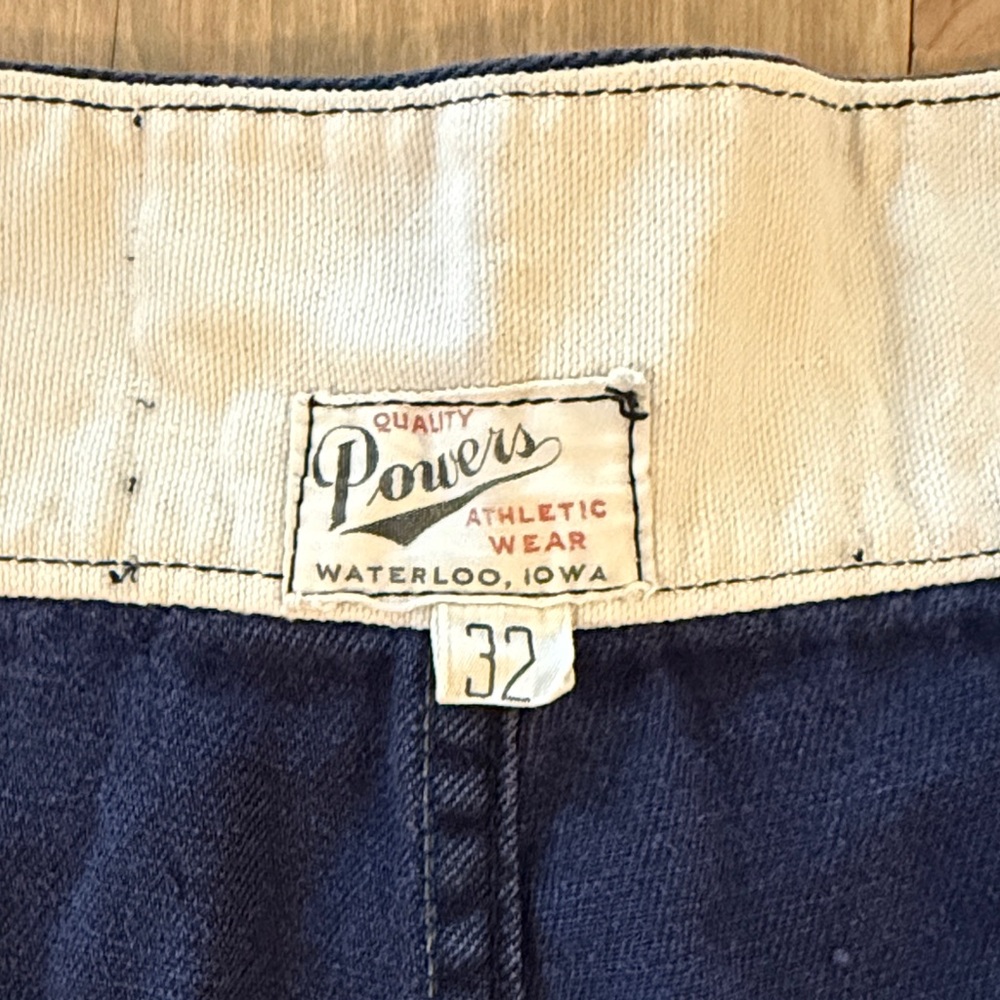 Vintage Powers Brand Navy Blue Women's Shorts - Picture 2 of 3